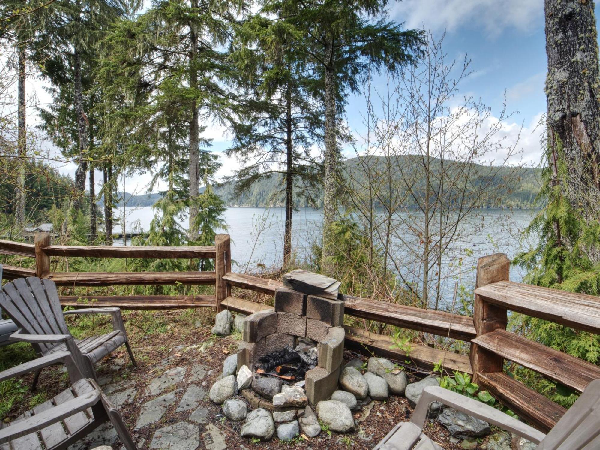Handsome Dan'S Vacation Cottage Rentals Port Renfrew Ngoại thất bức ảnh