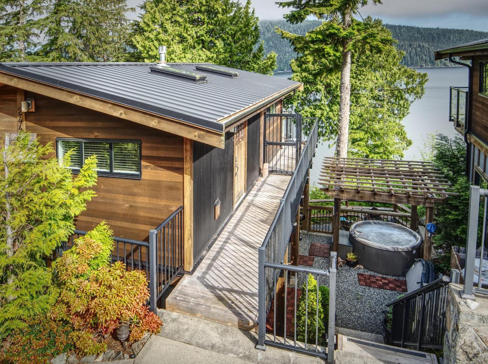 Handsome Dan'S Vacation Cottage Rentals Port Renfrew Ngoại thất bức ảnh