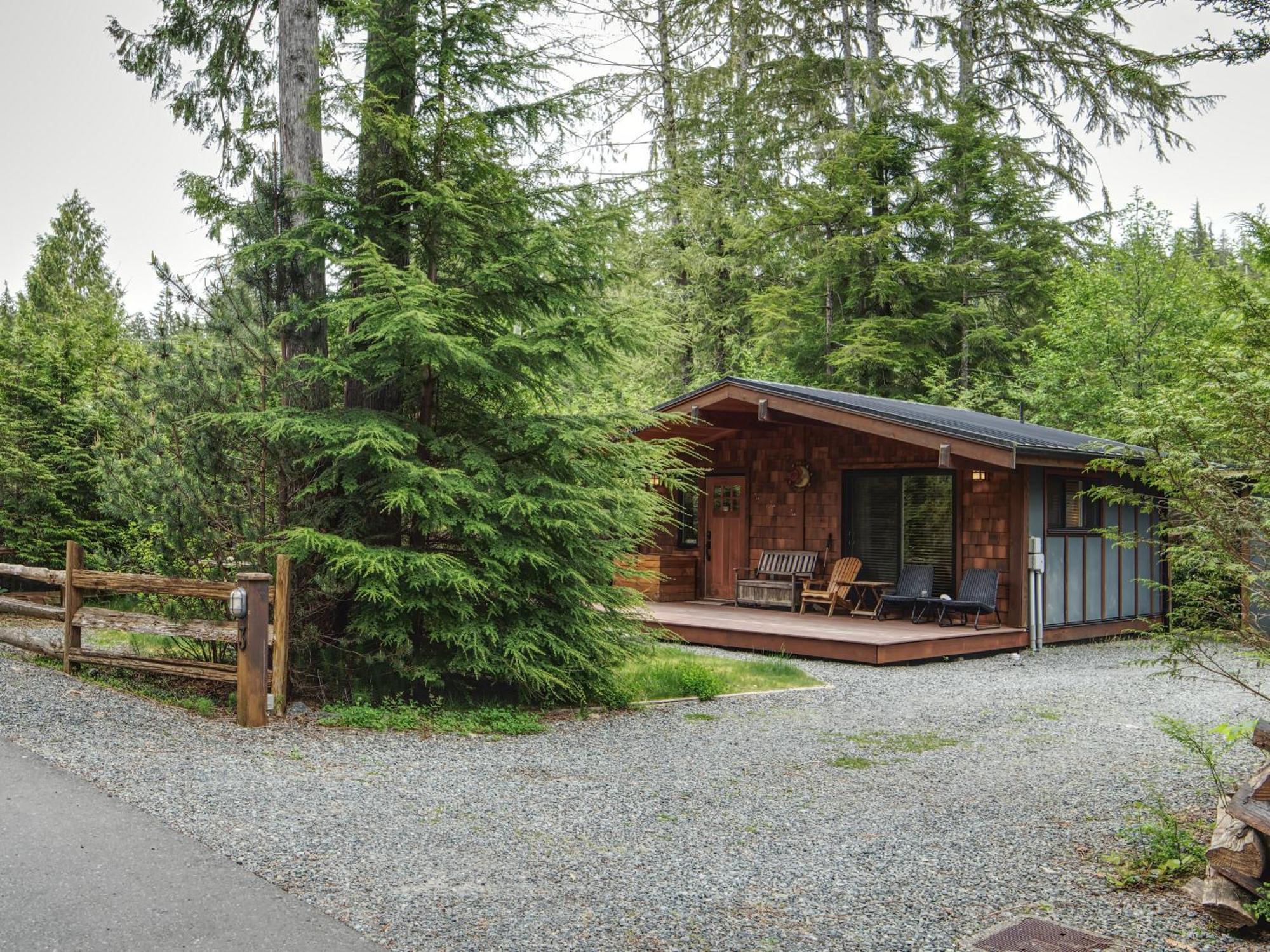 Handsome Dan'S Vacation Cottage Rentals Port Renfrew Ngoại thất bức ảnh