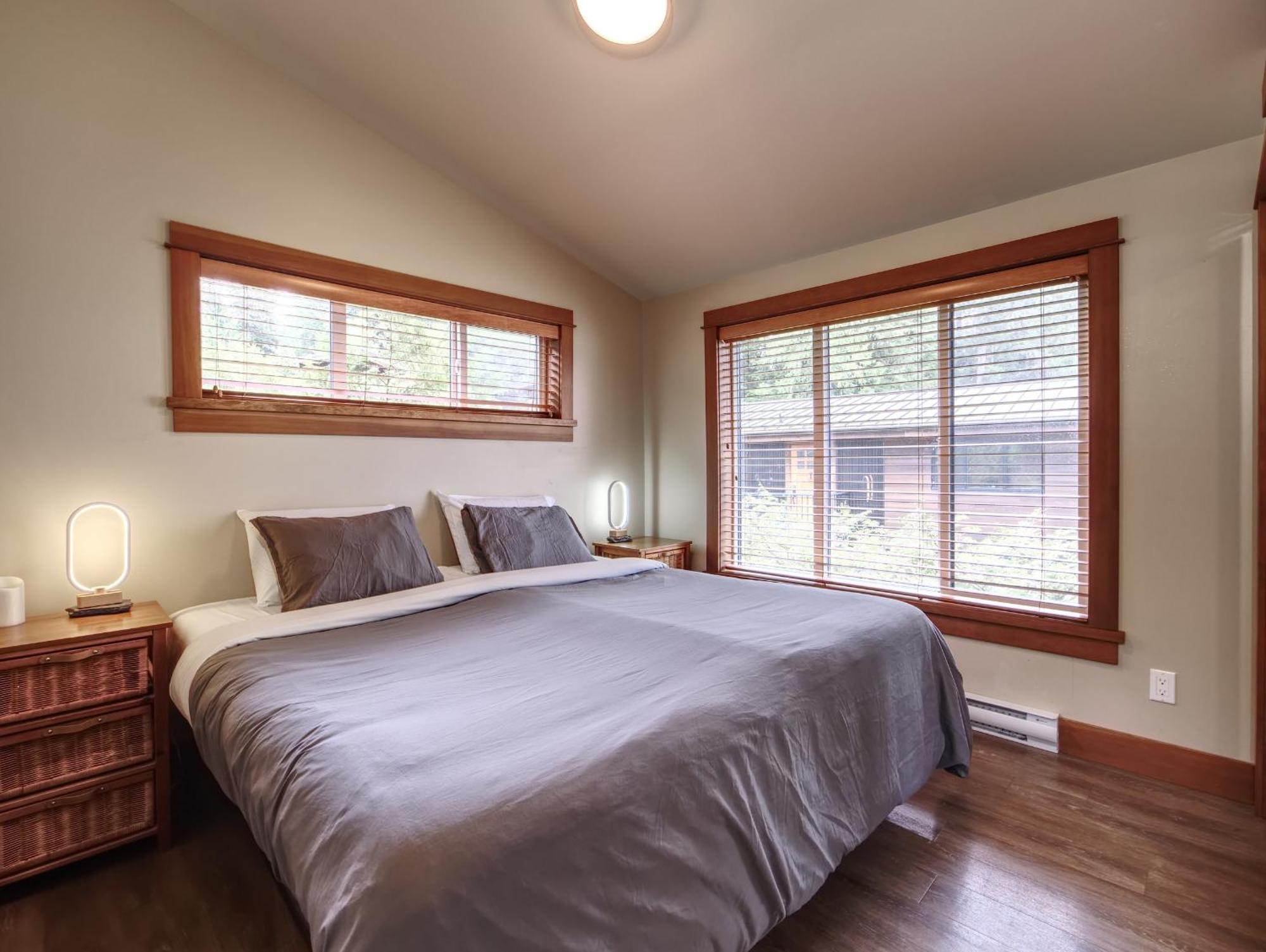 Handsome Dan'S Vacation Cottage Rentals Port Renfrew Phòng bức ảnh