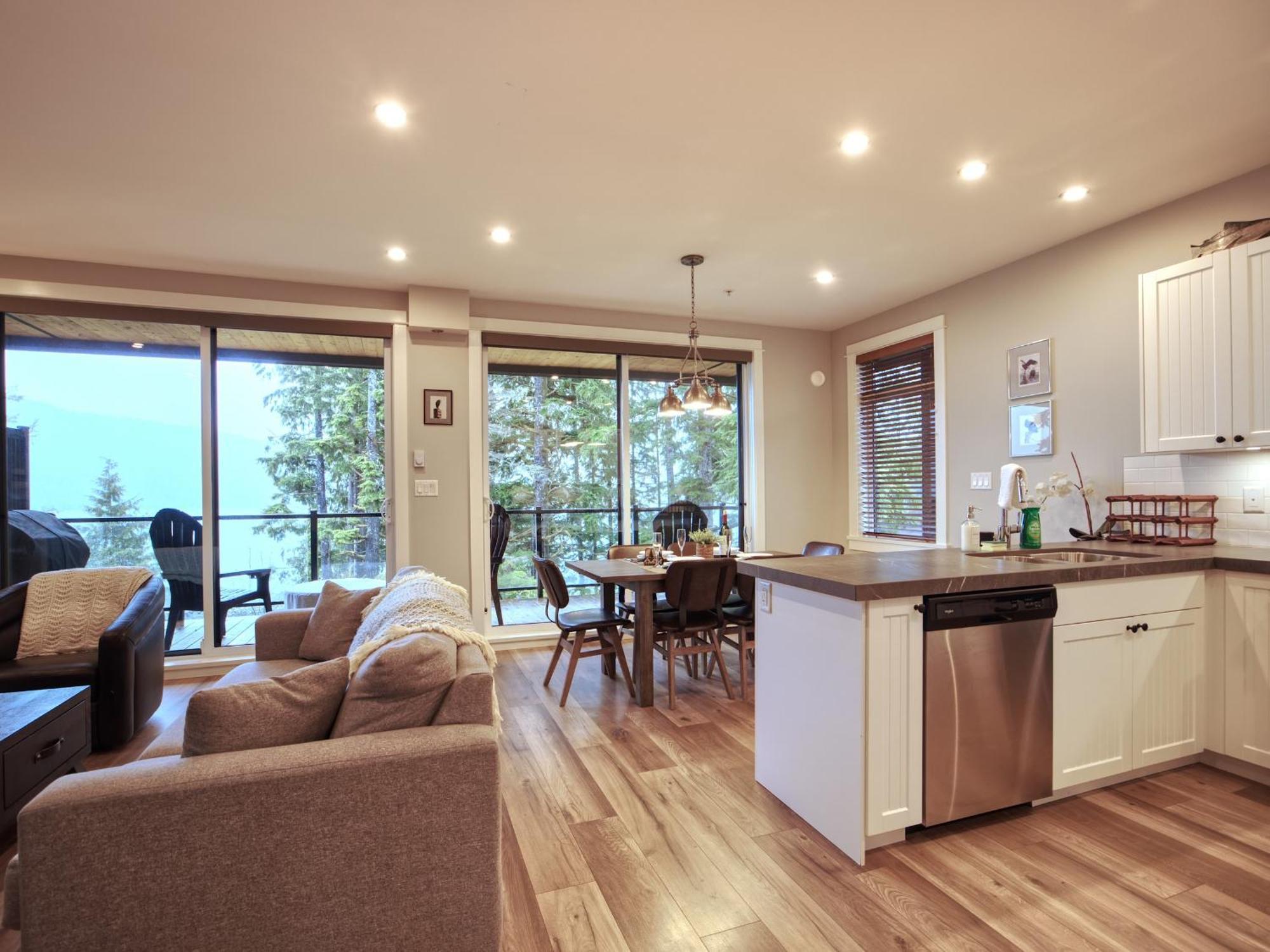 Handsome Dan'S Vacation Cottage Rentals Port Renfrew Phòng bức ảnh